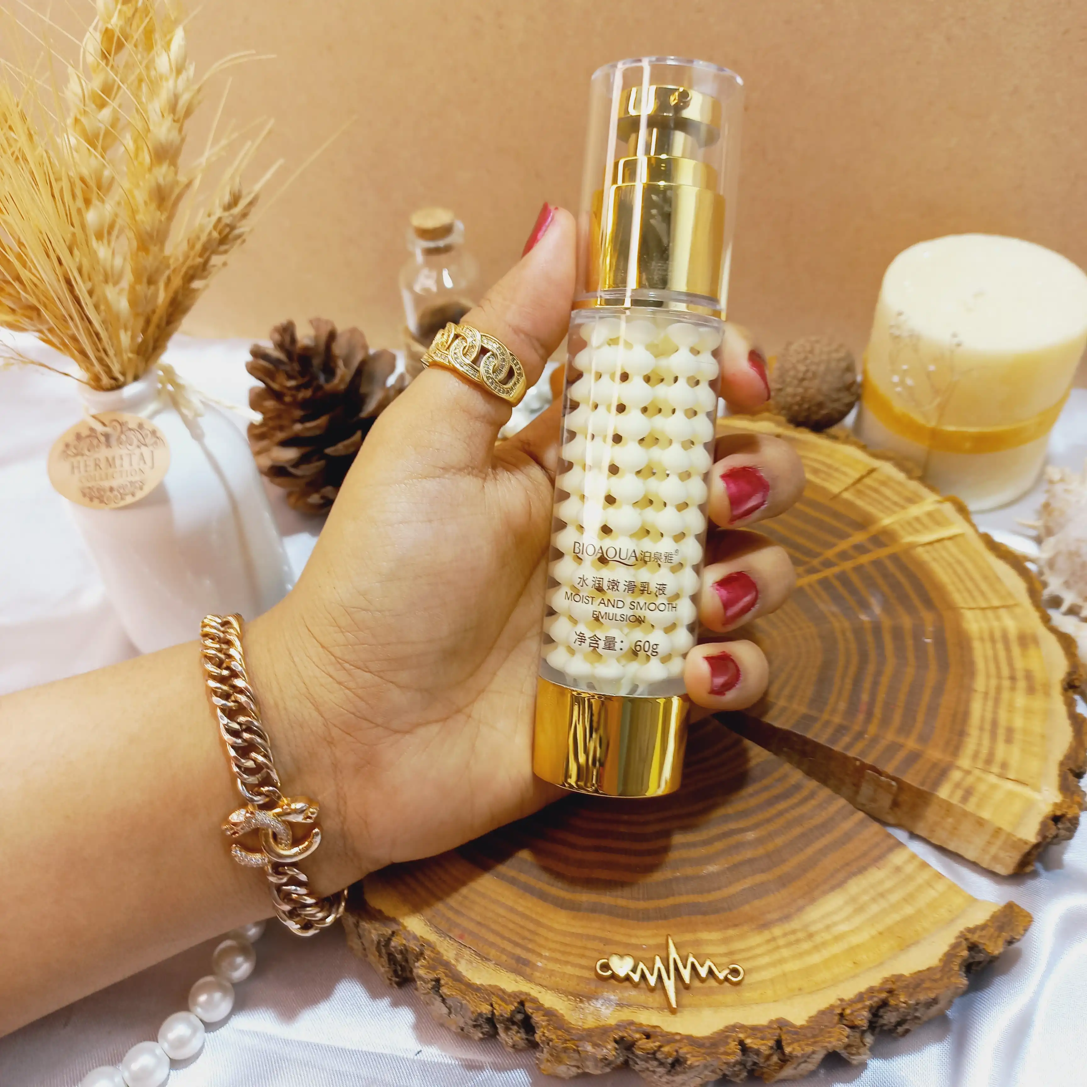 کرم کلاژن پمپی بلند آبرسانی و ضد چروک مروارید خالص بیوآکوا BIOAQUA