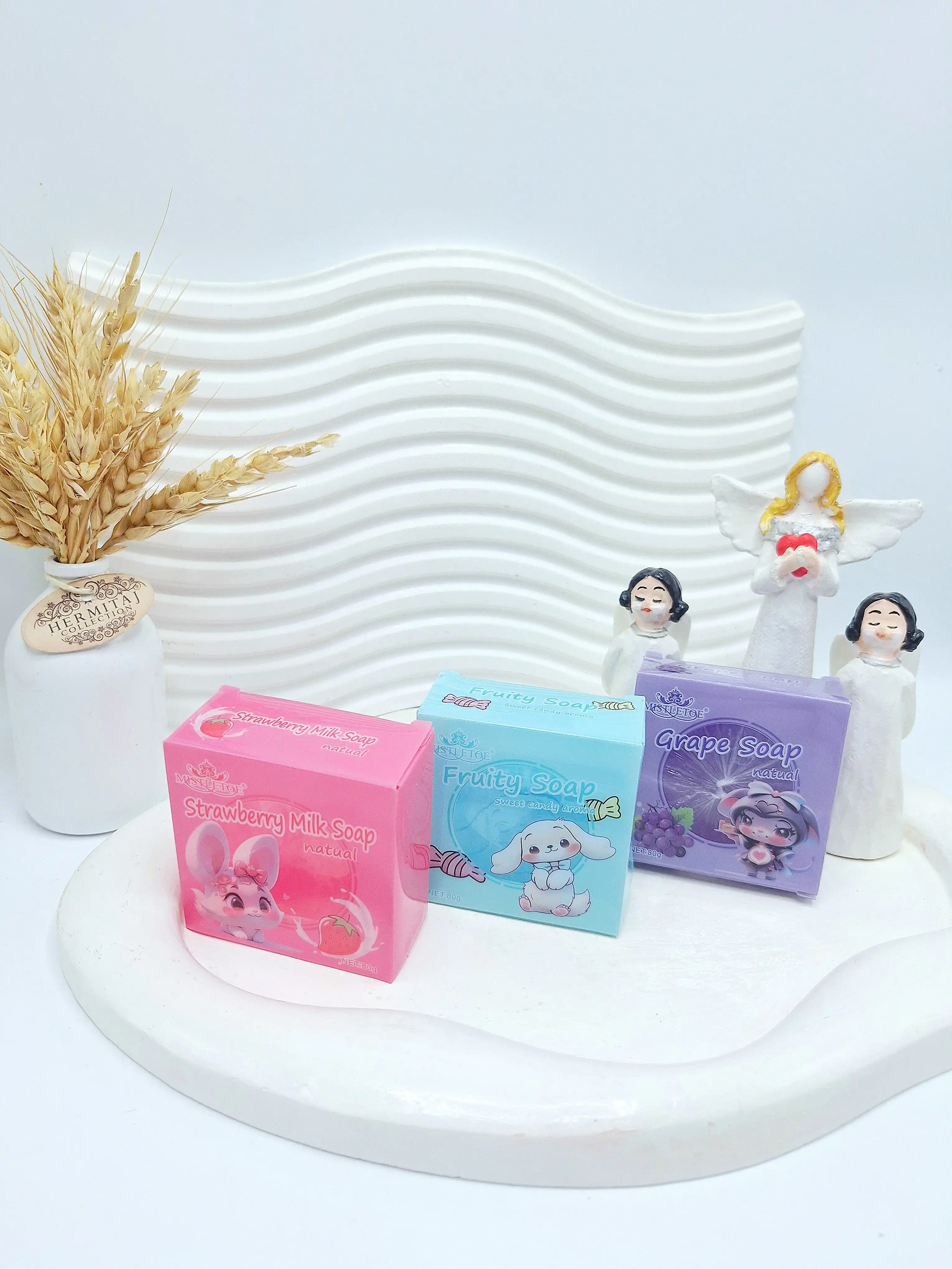 صابون ژله ای میوه ای مناسب خوشبوو کننده بدن MISTLETOE کد 8035
