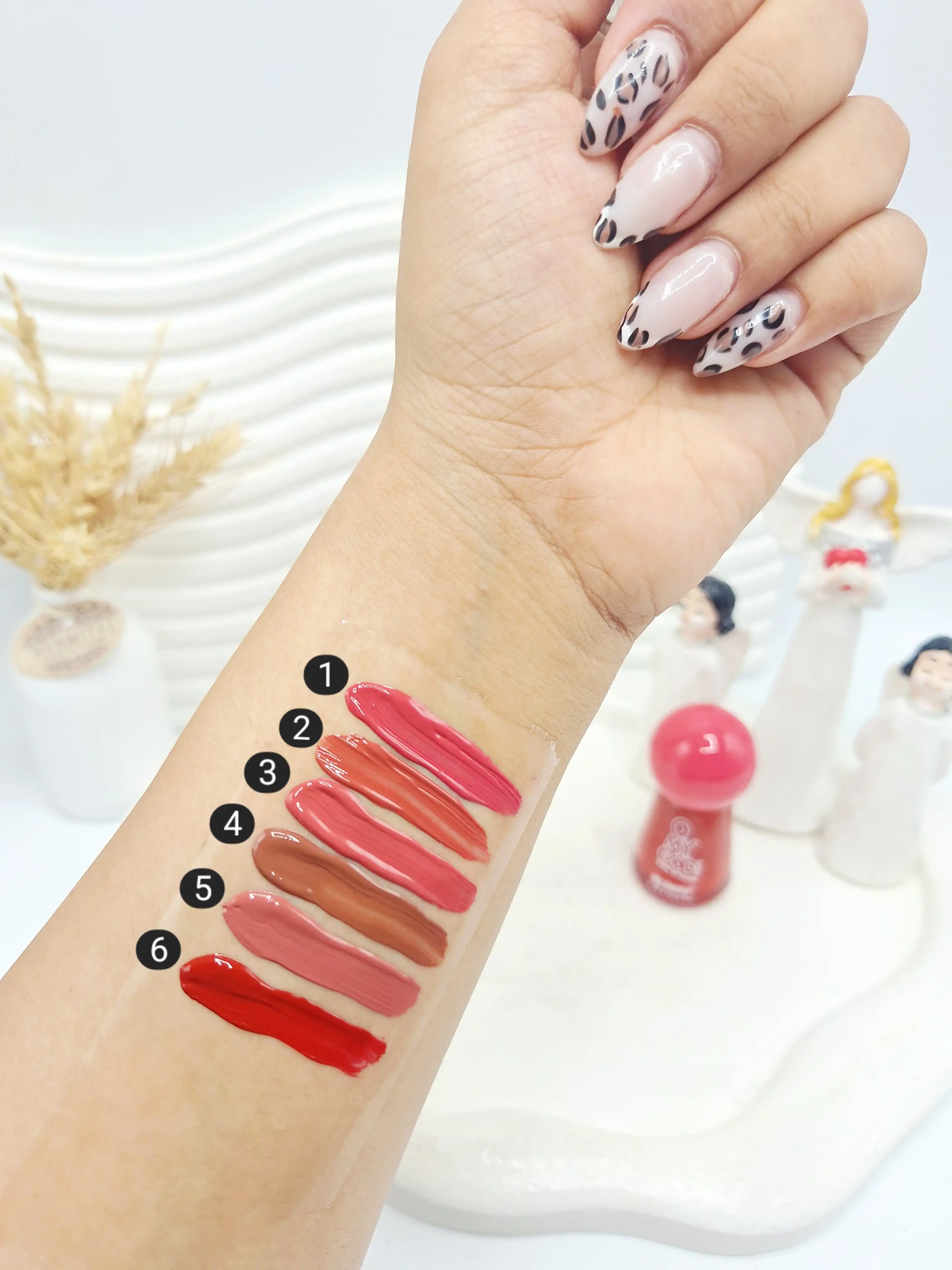 رژگونه جذاب مدل قارچی برند 3Q بیوتی کد 839